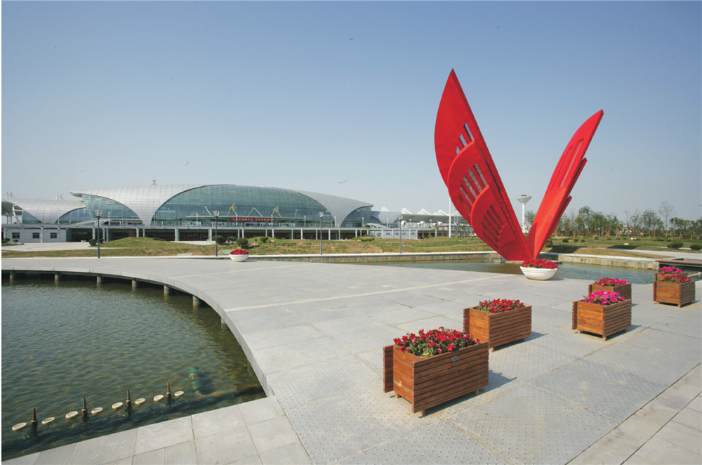 廣場(chǎng).jpg